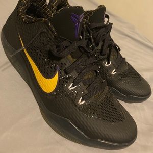 Men’s KOBE BRYANT CARPE DIEM SNEAKERS SIZE 11.5